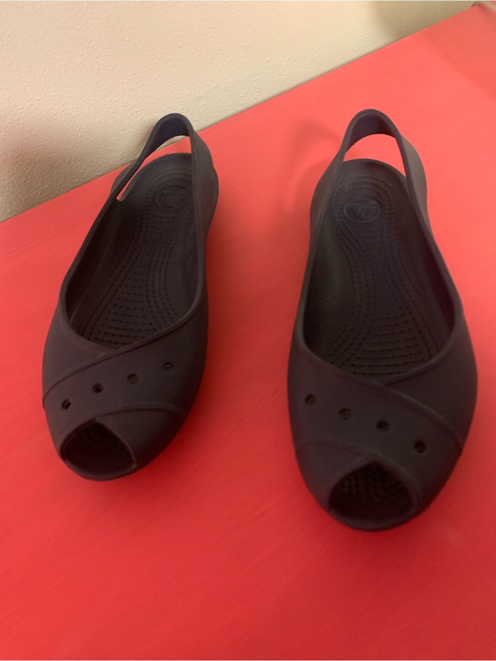 Crocs NAVY Peep-toe